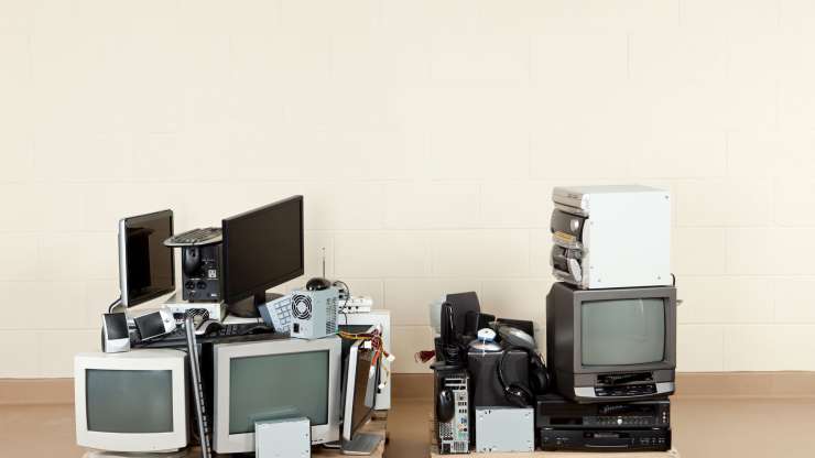 10 Tips for Packing Electronics